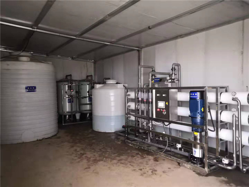 扬州养鸡厂 ——9吨纯水设备